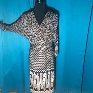 Maxandcleo  dress dome sleeves black & taupe